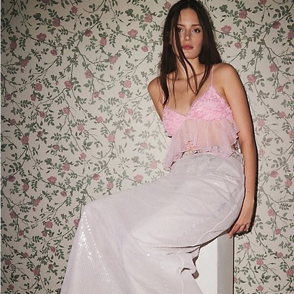 NEW UO Kimchi Blue Tabatha Rosette Babydoll Top - Picture 3 of 9